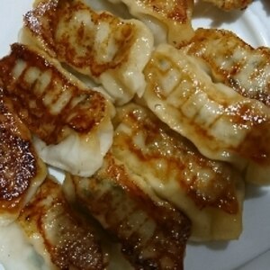 市販の餃子のごま油風味